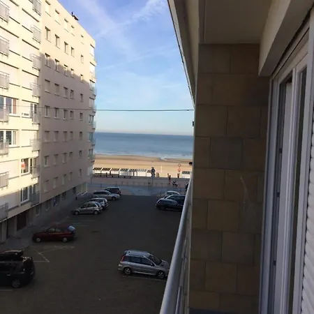 Apartment 2 Slaapkamers Vlakbij Zee